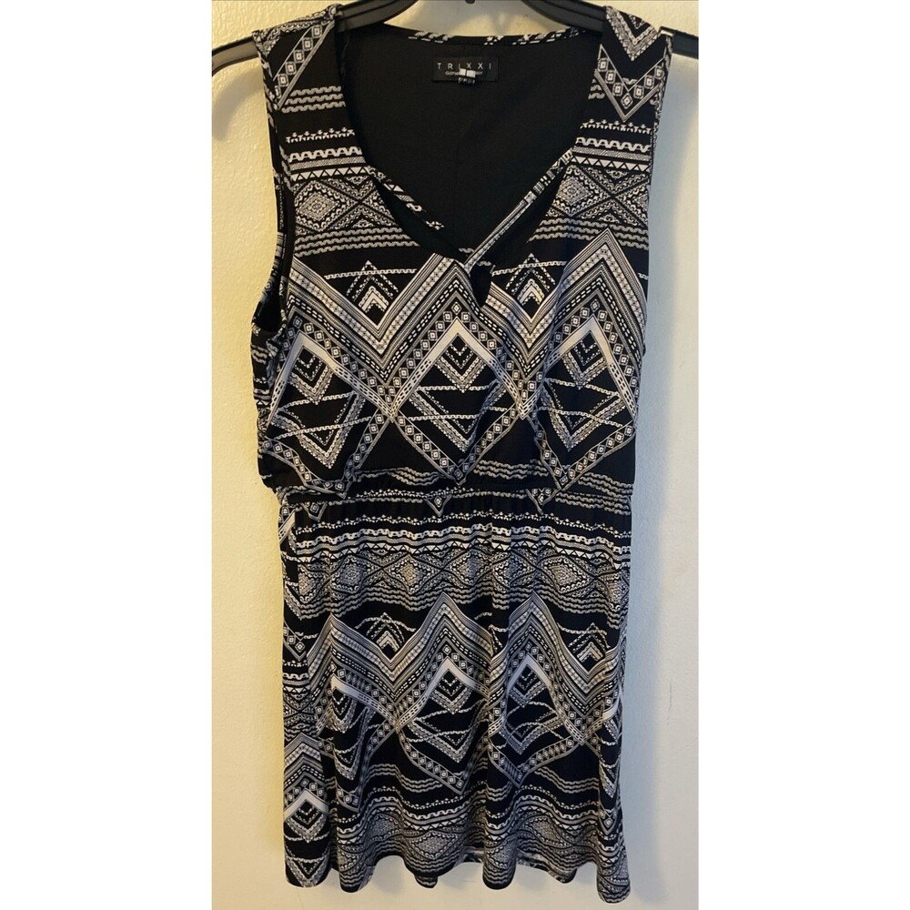 TRIXXI BLACK WHITE Sleeveless Knee Length Geo print Dress Woman’s L